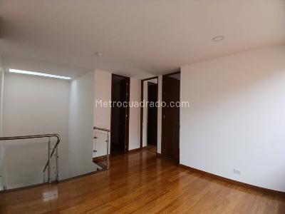 Casa de 3 alcobas en arriendo en San Lucas, Envigado, 228 m² · foto 9 de 20