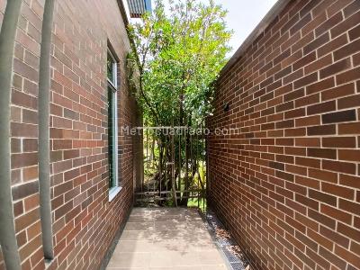 Casa de 3 alcobas en arriendo en San Lucas, Envigado, 448 m² · foto 13 de 20