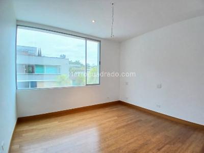 Casa de 3 alcobas en arriendo en San Lucas, Envigado, 448 m² · foto 18 de 20