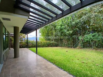Casa de 3 alcobas en arriendo en San Lucas, Envigado, 448 m² · foto 7 de 20