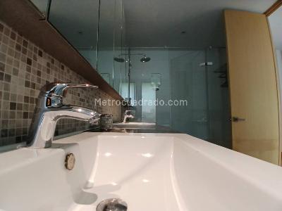 Casa de 3 alcobas en arriendo en San Lucas, Envigado, 455 m² · foto 18 de 20