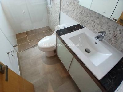 Casa de 3 alcobas en arriendo en San Lucas, Envigado, 455 m² · foto 20 de 20