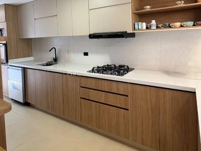 Casa de 4 alcobas en arriendo en Loma Del Escobero, Envigado, 300 m² · foto 10 de 20