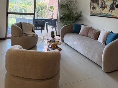 Casa de 4 alcobas en arriendo en Loma Del Escobero, Envigado, 300 m² · foto 12 de 20