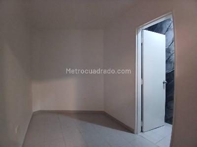 Casa de 4 alcobas en arriendo en Calasanz, Medellín, 150 m² · foto 15 de 20