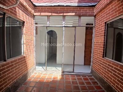Casa de 4 alcobas en arriendo en Calasanz, Medellín, 150 m² · foto 9 de 20