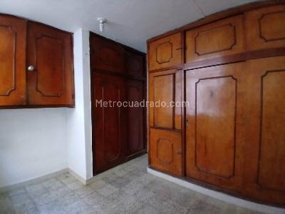 Casa de 4 alcobas en arriendo en Lorena, Medellín, 210 m² · foto 10 de 20