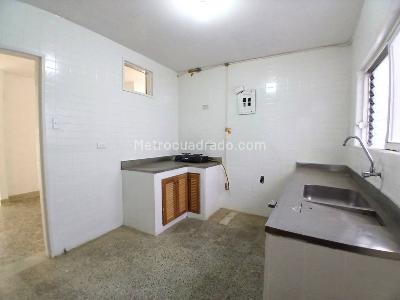 Casa de 4 alcobas en arriendo en Lorena, Medellín, 210 m² · foto 11 de 20