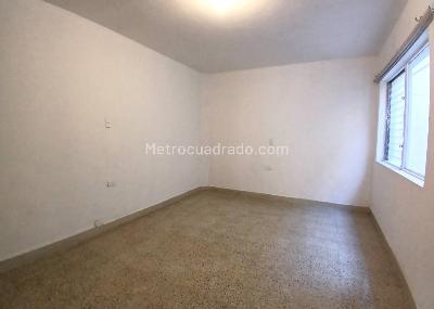 Casa de 4 alcobas en arriendo en Lorena, Medellín, 210 m² · foto 14 de 20