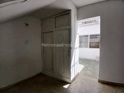 Casa de 4 alcobas en arriendo en Lorena, Medellín, 210 m² · foto 17 de 20