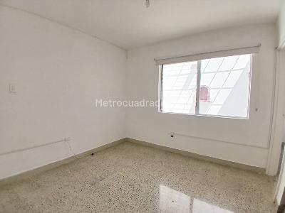 Casa de 4 alcobas en arriendo en Lorena, Medellín, 210 m² · foto 4 de 20