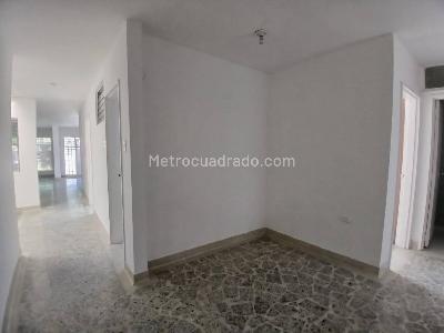 Casa de 4 alcobas en arriendo en Lorena, Medellín, 210 m² · foto 8 de 20