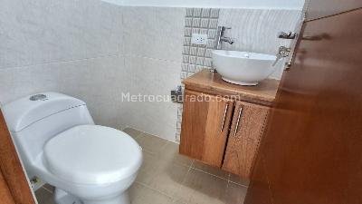 Apartamento de 3 alcobas en arriendo en San Antonio, Rionegro, 81 m² · foto 8 de 19