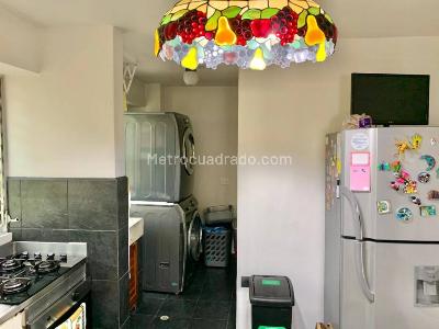 Apartamento de 2 alcobas en venta en La Frontera, Medellín, 97 m² · foto 2 de 7
