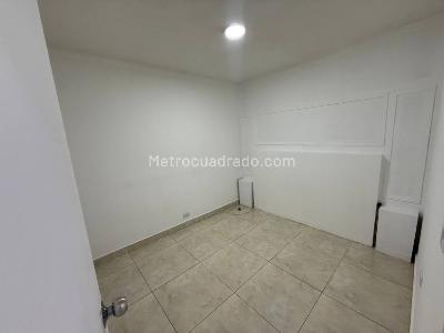 Casa de 5 alcobas en arriendo en La Castellana, Medellín, 190 m² · foto 12 de 20