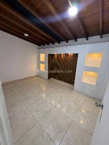 Casa de 5 alcobas en arriendo en La Castellana, Medellín, 190 m² · foto 18 de 20