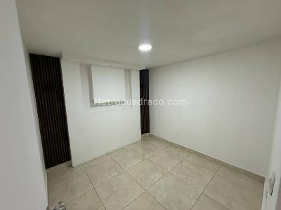 Casa de 5 alcobas en arriendo en La Castellana, Medellín, 190 m² · foto 9 de 20