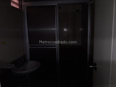 Apartamento de 2 alcobas en arriendo en Boston, Medellín, 62 m² · foto 9 de 15