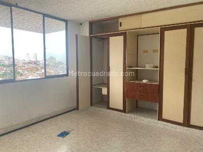 Apartamento de 3 alcobas en venta en Miraflores, Cali, 138 m² · foto 10 de 12