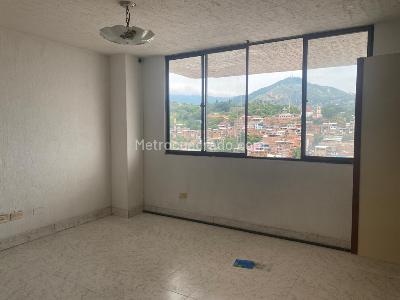 Apartamento de 3 alcobas en venta en Miraflores, Cali, 138 m² · foto 9 de 12