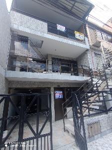 Casa de 4 alcobas en arriendo en Manzanares, Cali, 735 m² · foto 2 de 17