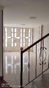Casa de 5 alcobas en venta en Urbanizacion Las Quintas, Tunja, 215 m² · foto 14 de 20