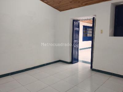 Casa de 5 alcobas en arriendo en Las Nieves, Tunja, 198 m² · foto 3 de 20