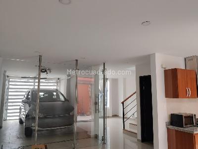 Casa de 3 alcobas en venta en Balcones De Terranova, Tunja, 141 m² · foto 18 de 20