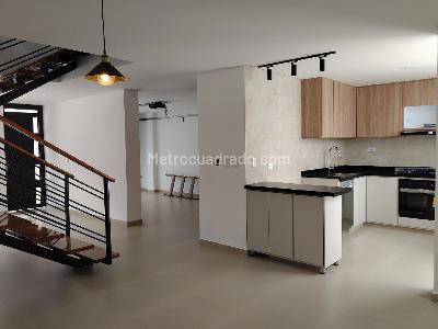 Casa de 5 alcobas en venta en Remansos De La Sabana, Tunja, 205 m² · foto 2 de 20