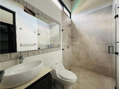 Casa de 3 alcobas en venta en Llanogrande, Rionegro, 1200 m² · foto 10 de 18