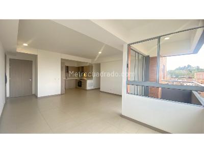 Apartamento de 3 alcobas en venta en San Nicolas, Rionegro, 92 m² · foto 3 de 14