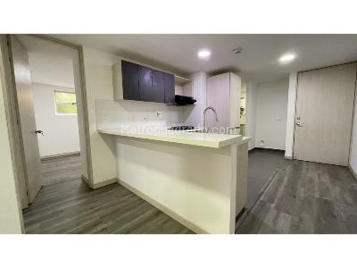 Apartamento de 3 alcobas en venta en Sabaneta, Sabaneta, 67 m² · foto 2 de 15
