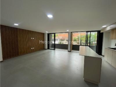 Apartamento de 3 alcobas en venta en Laureles, Medellín, 156 m² · foto 3 de 20