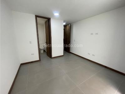 Apartamento de 3 alcobas en venta en Laureles, Medellín, 156 m² · foto 15 de 20