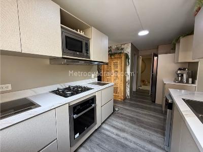Apartamento de 3 alcobas en venta en El Poblado, Medellín, 260 m² · foto 16 de 20