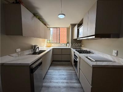 Apartamento de 3 alcobas en venta en El Poblado, Medellín, 260 m² · foto 19 de 20