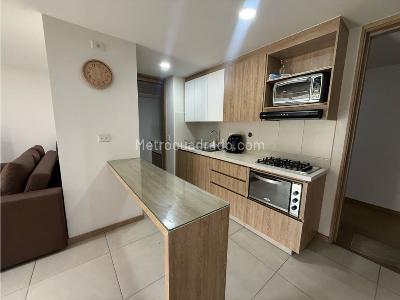 Apartamento de 3 alcobas en venta en Estadio, Medellín, 84 m² · foto 3 de 19