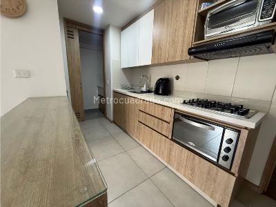 Apartamento de 3 alcobas en venta en Estadio, Medellín, 84 m² · foto 4 de 19