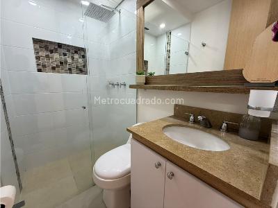 Apartamento de 3 alcobas en venta en San Jose, Sabaneta, 95 m² · foto 12 de 17