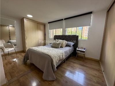 Apartamento de 3 alcobas en venta en San Jose, Sabaneta, 95 m² · foto 16 de 17