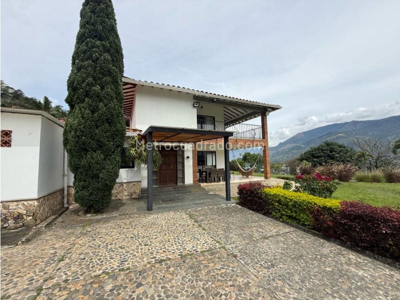Casa – Medellín, La Candelaria - Vista 2