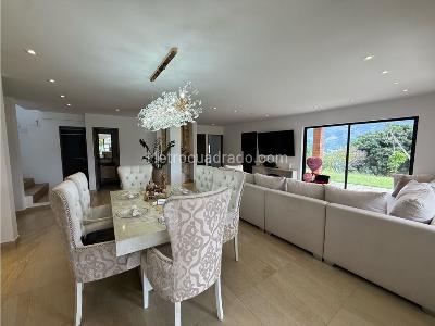 Casa de 4 alcobas en venta en Copacabana, Medellín, 400 m² · foto 5 de 20