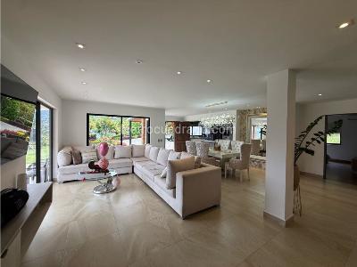 Casa de 4 alcobas en venta en Copacabana, Medellín, 400 m² · foto 6 de 20