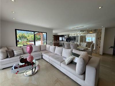 Casa de 4 alcobas en venta en Copacabana, Medellín, 400 m² · foto 7 de 20