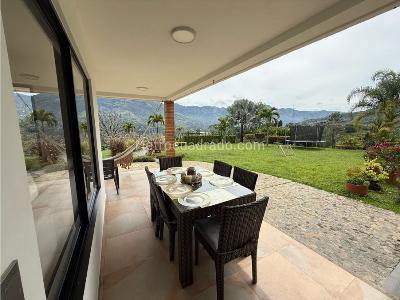 Casa de 4 alcobas en venta en Copacabana, Medellín, 400 m² · foto 14 de 20
