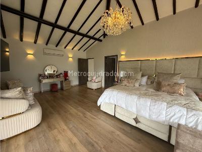 Casa de 4 alcobas en venta en Copacabana, Medellín, 400 m² · foto 17 de 20