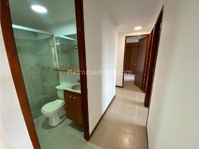 Apartamento de 3 alcobas en venta en Sabaneta, Sabaneta, 75 m² · foto 10 de 14