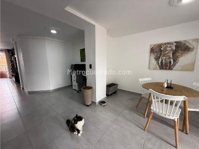 Apartamento de 3 alcobas en venta en Laureles, Medellín, 130 m² · foto 7 de 20