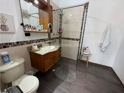 Apartamento de 3 alcobas en venta en Laureles, Medellín, 130 m² · foto 19 de 20