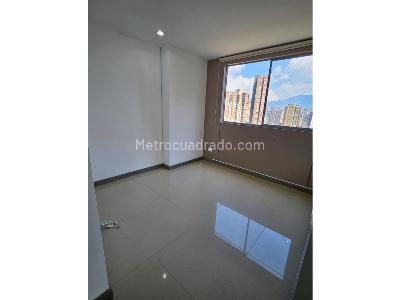 Apartamento de 3 alcobas en venta en San Jose, Sabaneta, 130 m² · foto 11 de 17